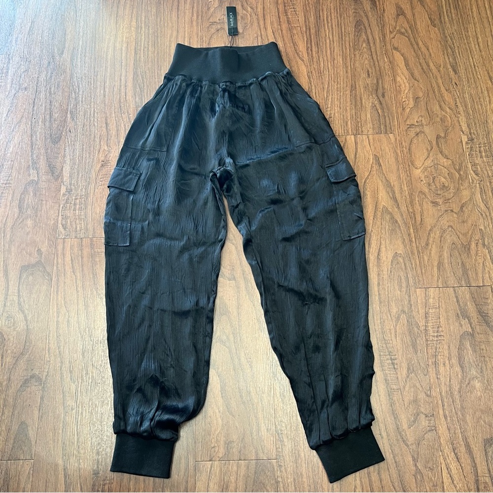 Bobi Black Los Angeles Revolve Silky Textured Cargo Joggers Size Medium